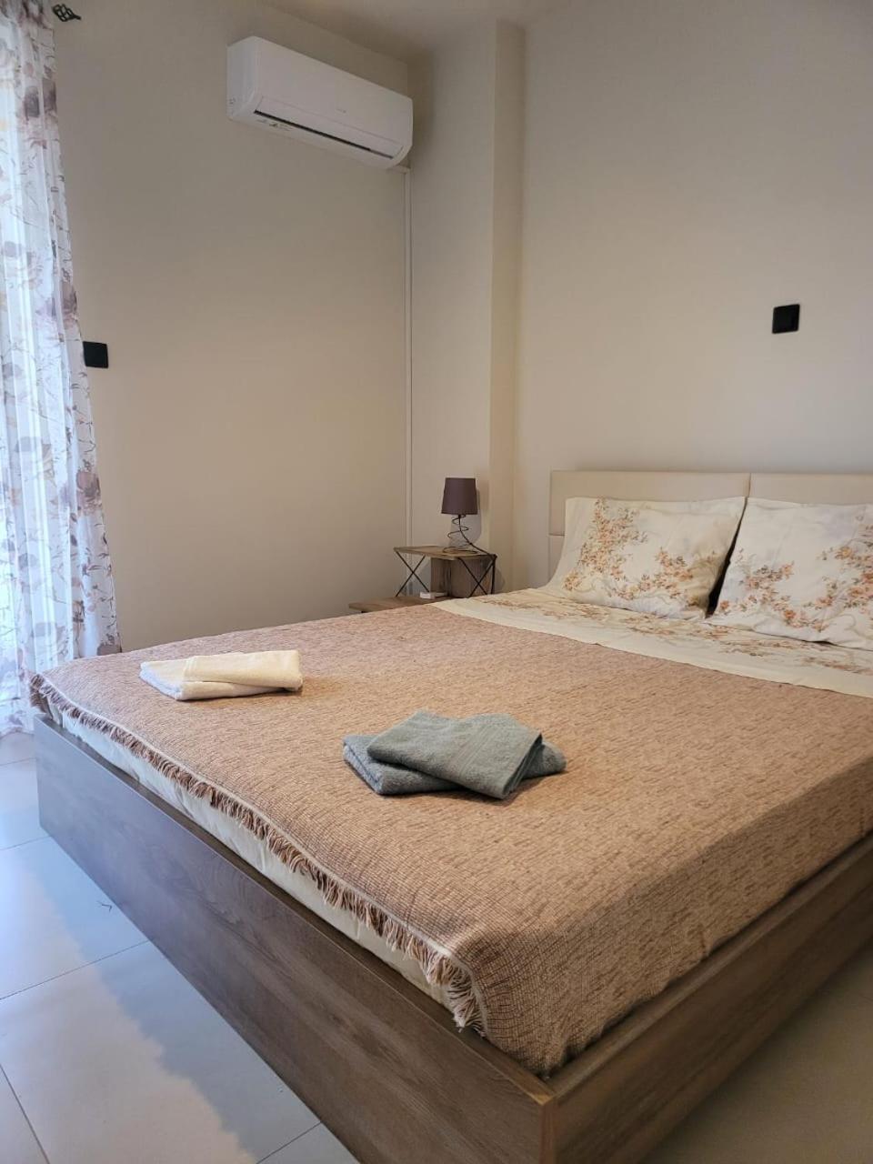 Stephie'S Apartment By The Sea Rafina  Exterior photo